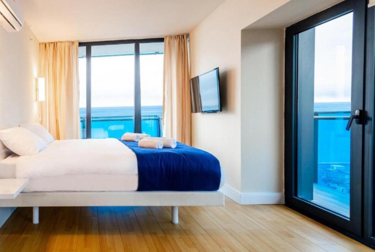 Orbi City Sea Side & Sea View Apartments バトゥーミ エクステリア 写真