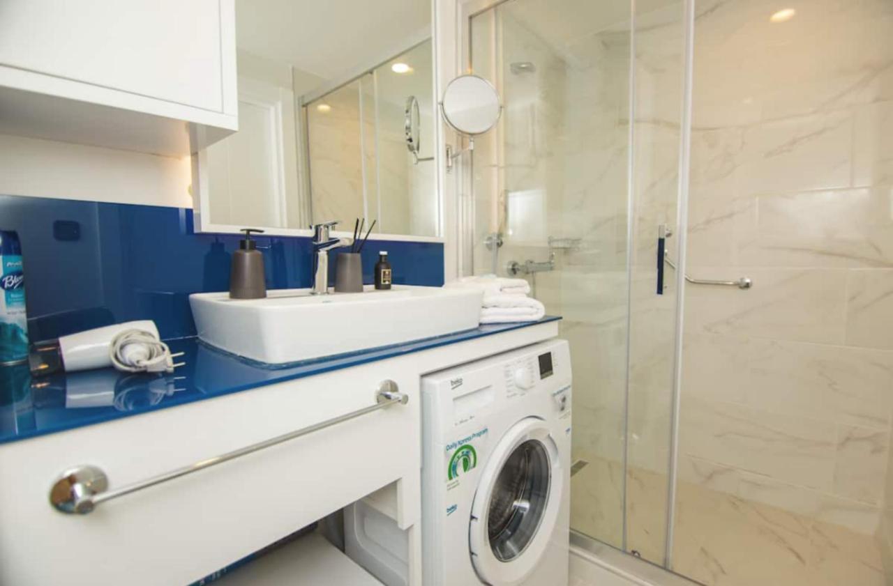 Orbi City Sea Side & Sea View Apartments バトゥーミ エクステリア 写真