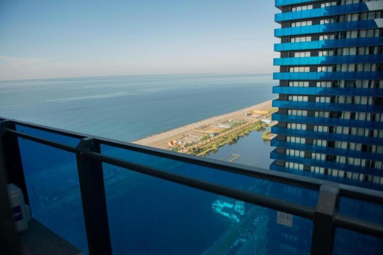 Orbi City Sea Side & Sea View Apartments バトゥーミ エクステリア 写真